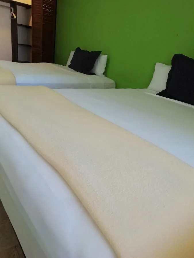 All Inclusive Bed & Beach & Fun Cancun
