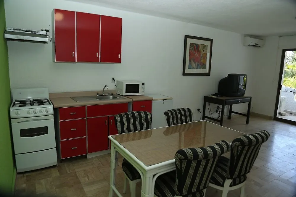 ** Hotel All Inclusive Bed & Beach & Fun Cancun Mexico