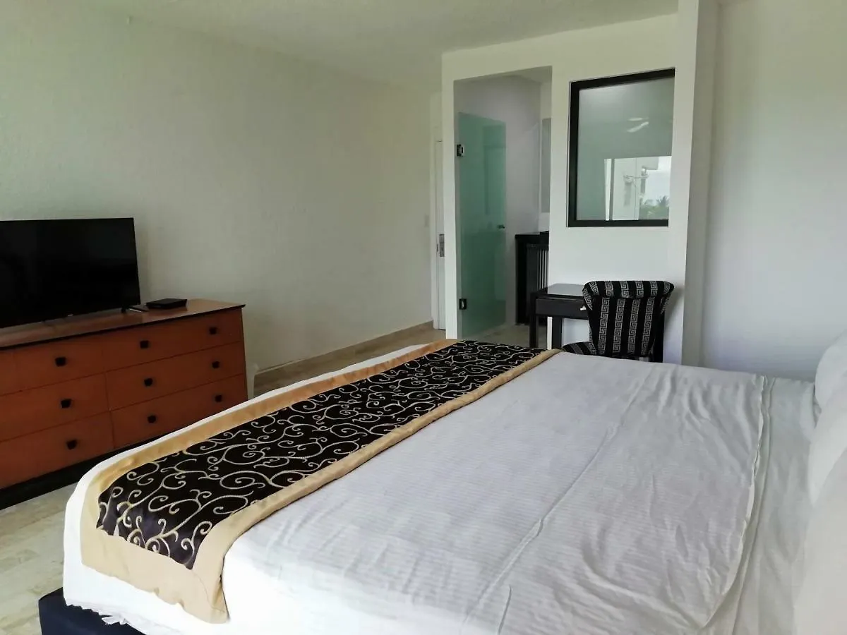 All Inclusive Bed & Beach & Fun Cancun 2*,  Mexico