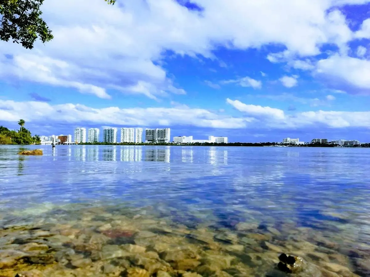 All Inclusive Bed & Beach & Fun Cancun Mexico
