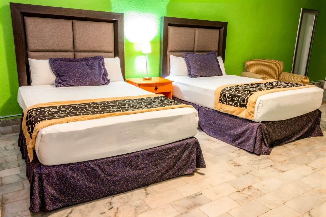 Hotel All Inclusive Bed & Beach & Fun Cancun